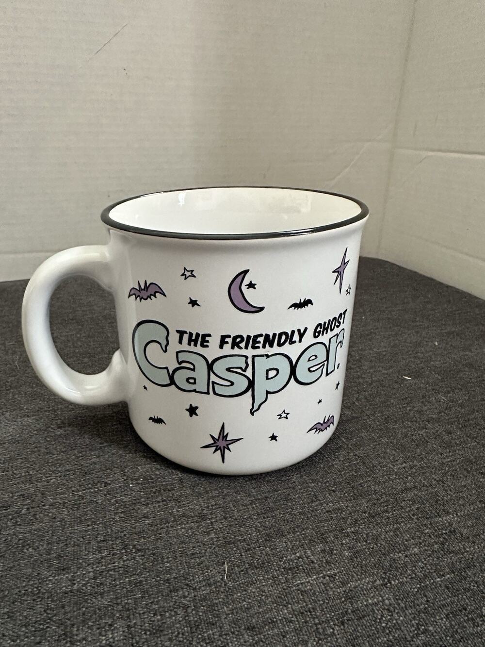 Casper The Friendly Ghost 20 oz Ceramic Mug Silver Buffalo Halloween Universal